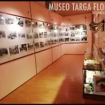 公寓 Pine House - Villaggio Turistico Con Piscina E Animazione 坎波菲利斯·迪·罗切