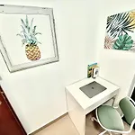 Pine House - Villaggio Turistico Con Piscina E Animazione 公寓 *