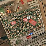 Pine House - Villaggio Turistico Con Piscina E Animazione