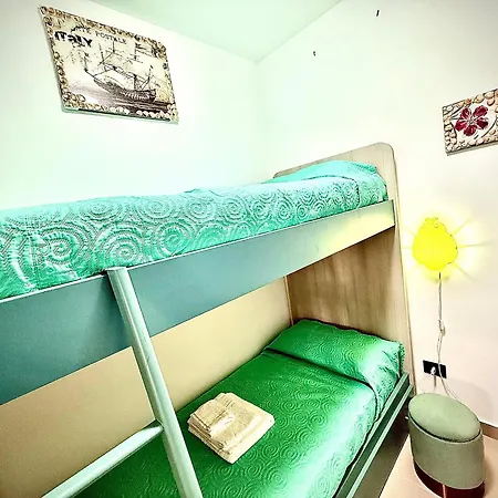 公寓 Pine House - Villaggio Turistico Con Piscina E Animazione 坎波菲利斯·迪·罗切